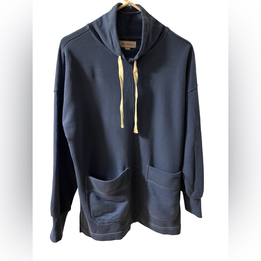 Relaxed Cobalt Blue Long-Sleeve Pullover Patched Pockets Sweatshirt Small